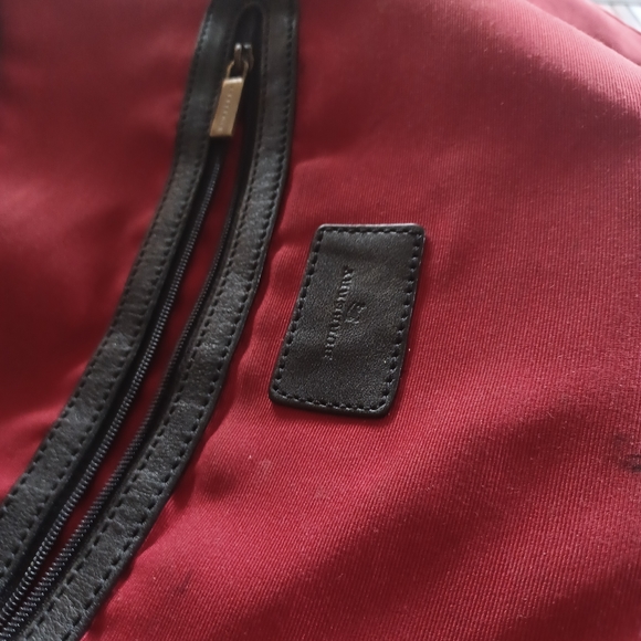 Burberry Large Purse - Picture 5 of 7